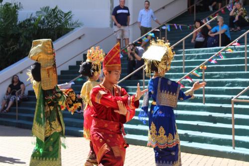 West Sumata performers