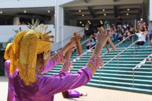 West Sumata performers